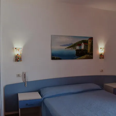 Hotel Vela Club &